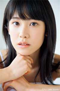 刚出高考考场，妈妈就在采访时说我带小抄抖音热门