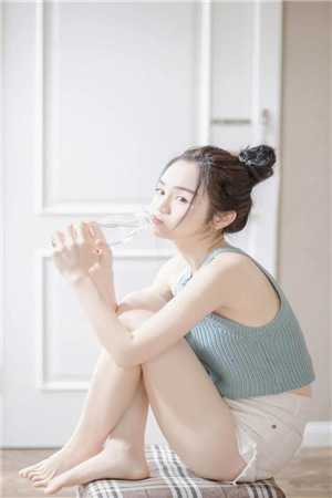 聚会上被亲戚嘲笑没出息，我一句话让她们后悔莫及小说免费阅读