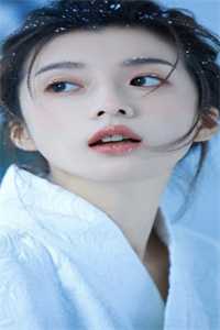 一楫撑开满江雨无删减