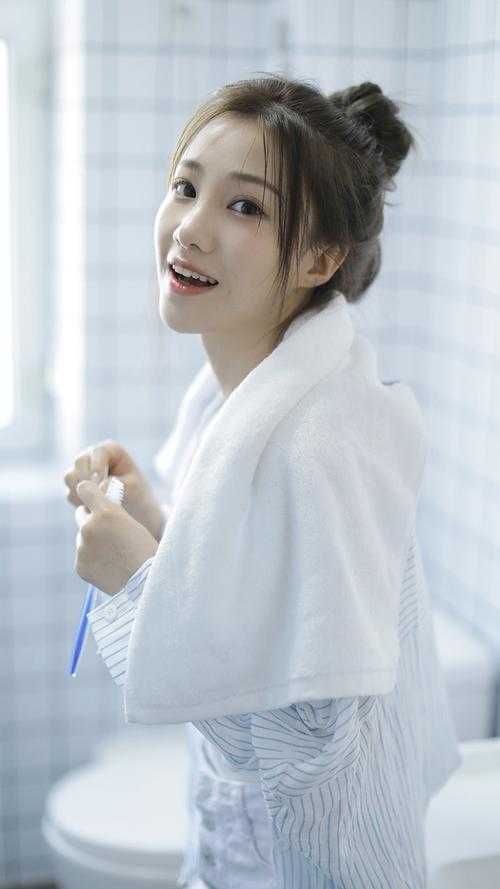 爷爷病危那天，妻子却被竹马一通电话叫走抖音